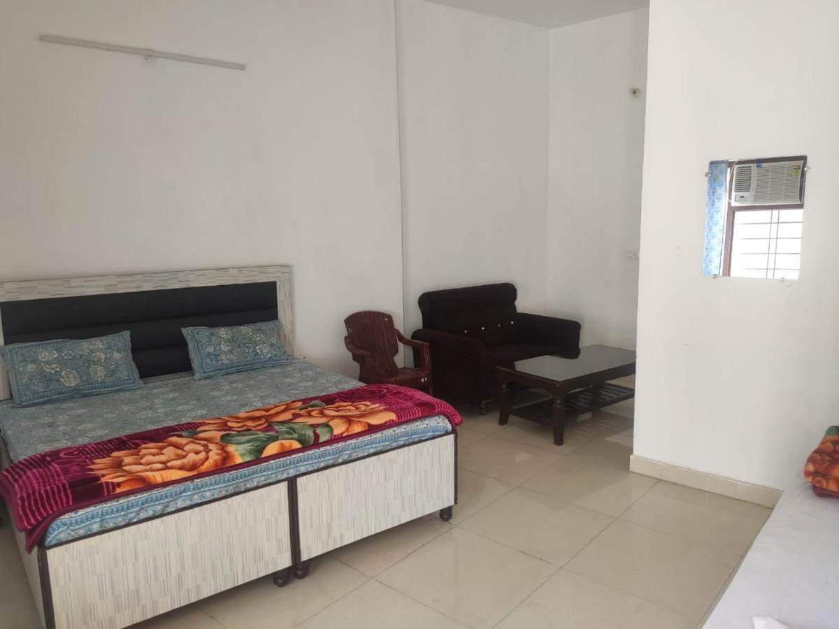 Roop Niwas Bed & Breakfast Amritsar Eksteriør bilde